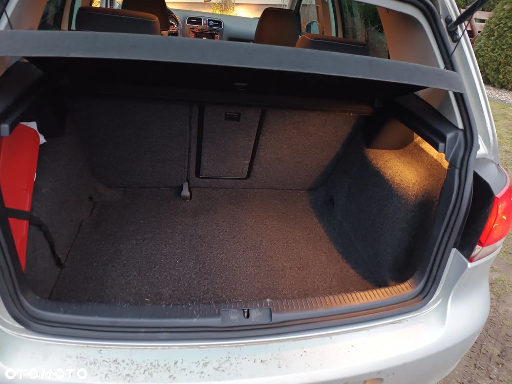 Volkswagen Golf - 8