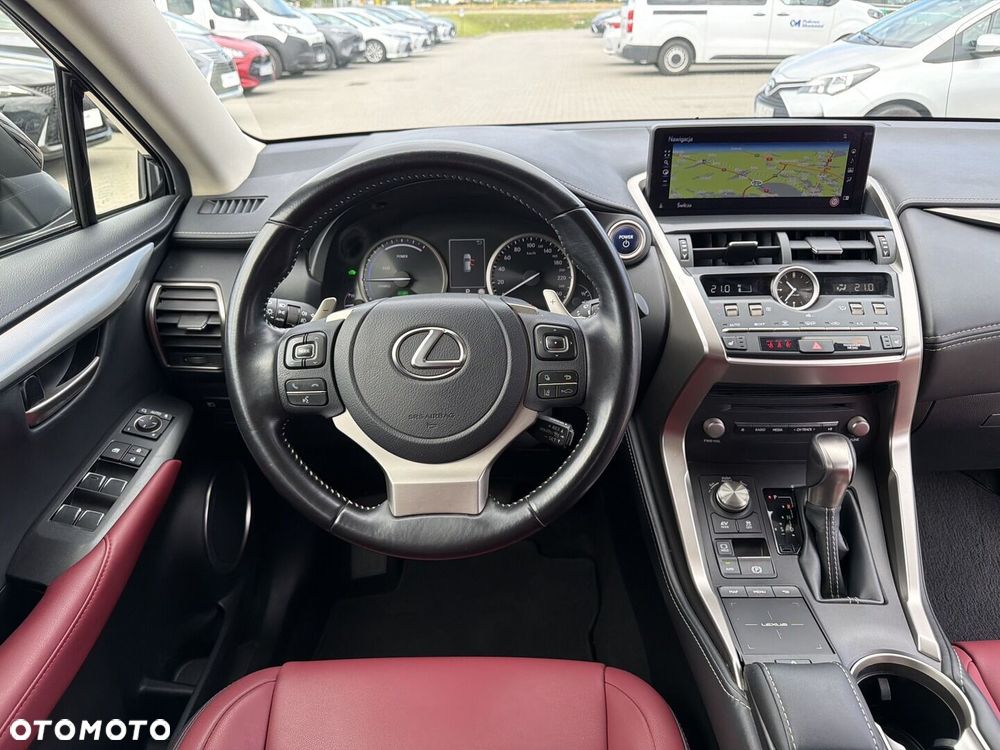 Lexus NX 300h F Impression AWD - 11