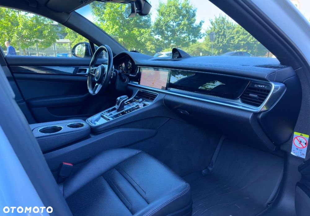 Porsche Panamera - 14