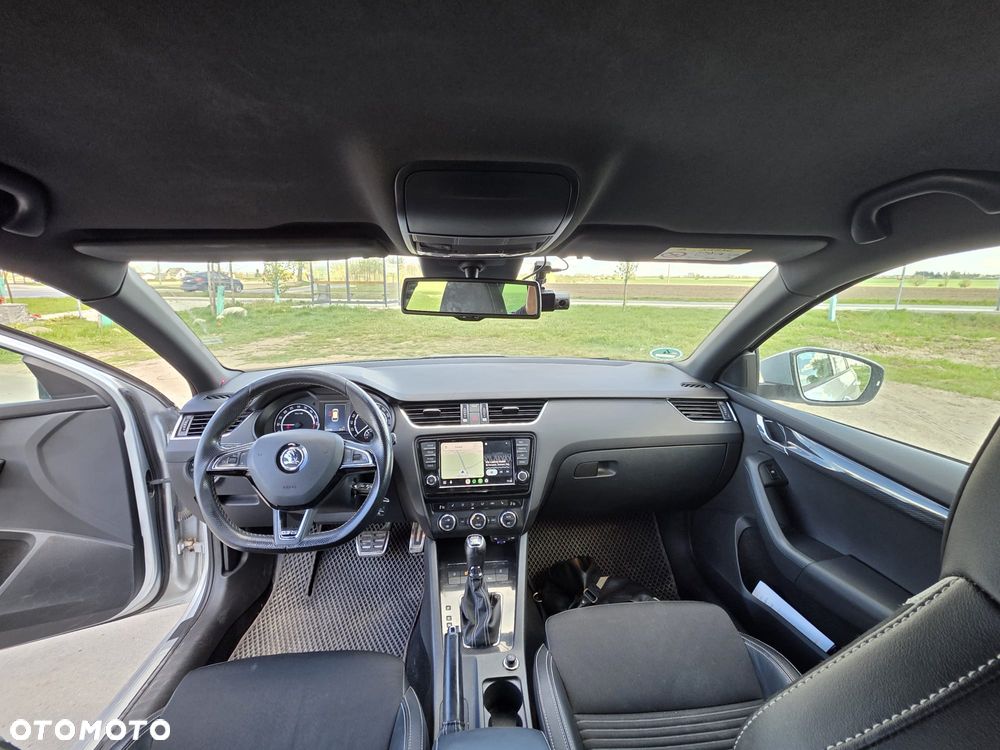 Skoda Octavia 2.0 TDI DSG RS - 13