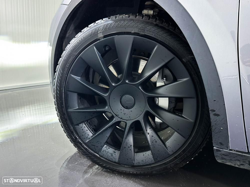 Tesla Model Y Long Range Dual Motor AWD - 54