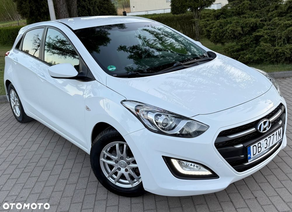 Hyundai i30 blue 1.4 Style - 18