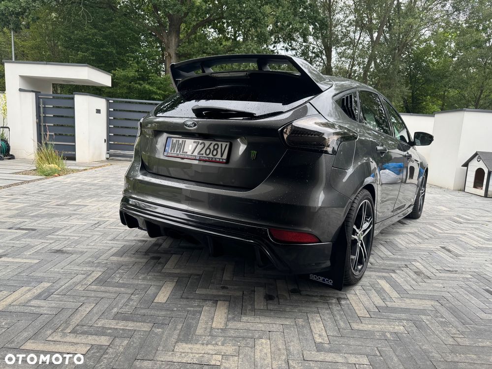 Ford Focus ST - 5