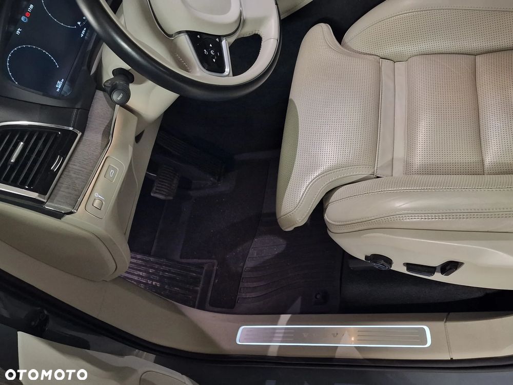 Volvo XC 90 T6 AWD Inscription 7os - 15