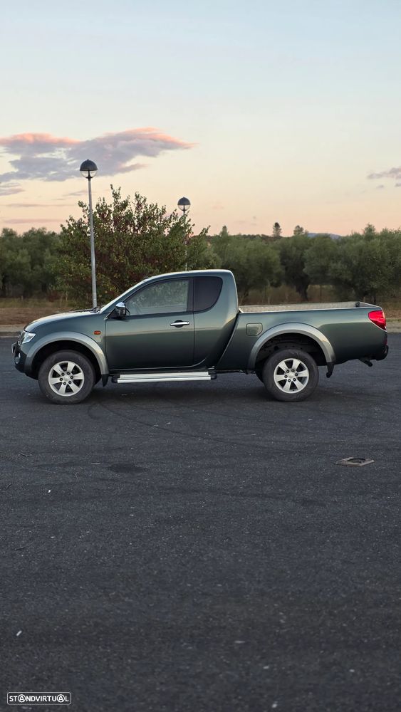 Mitsubishi L200 Pick Up 4x4 Intense Club Cab - 7