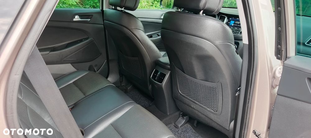 Hyundai Tucson 1.6 T-GDI TourdePologne 4WD DCT - 38
