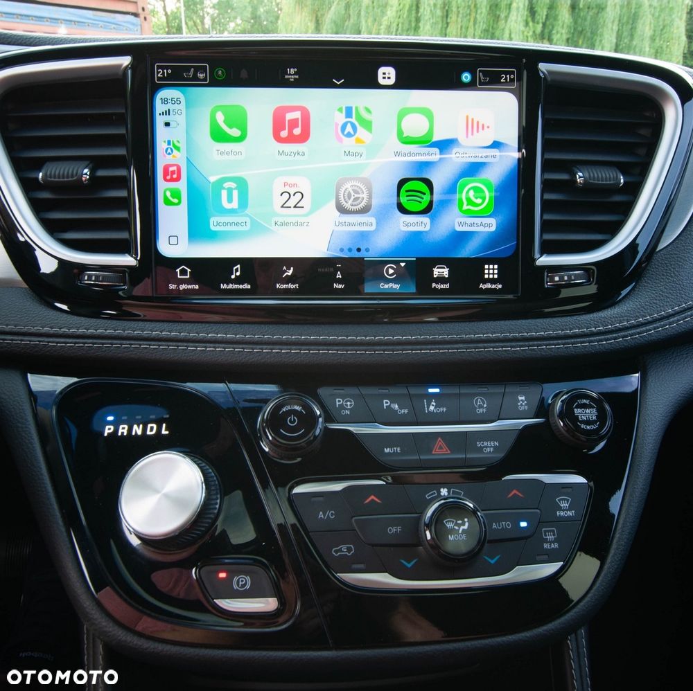 Chrysler Pacifica - 26