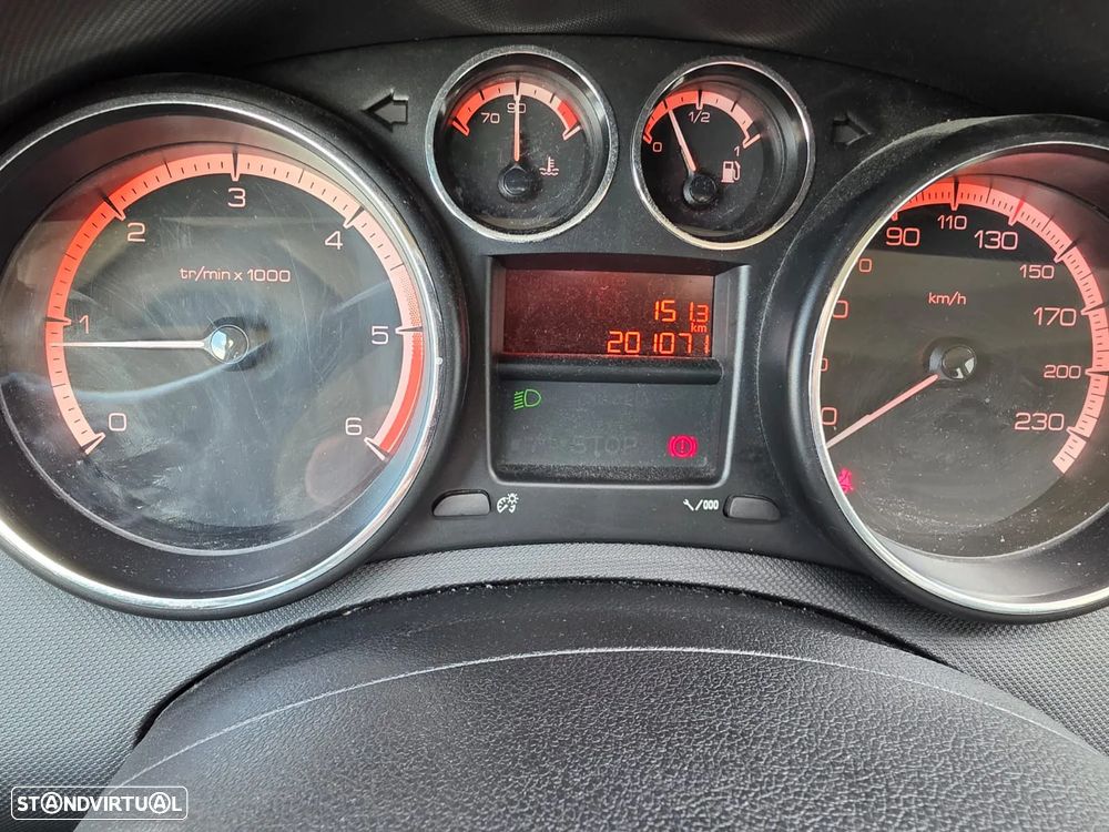 Peugeot 308 1.6 HDi Premium - 5