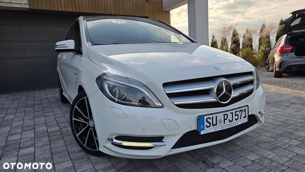 Mercedes-Benz Klasa B 200 (BlueEFFICIENCY) - 23