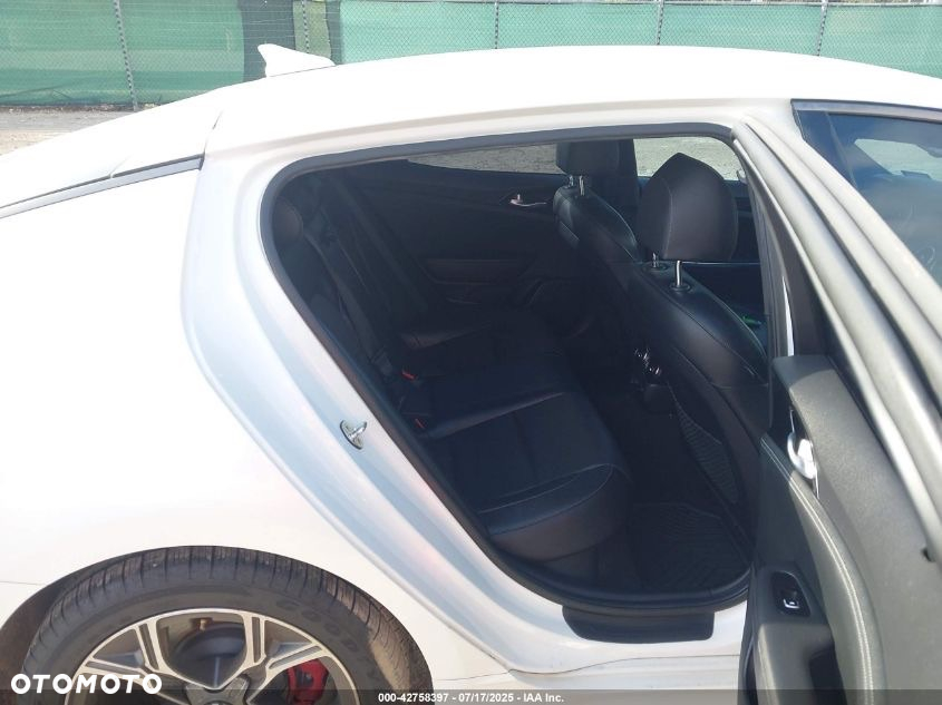 Kia Stinger 2.0 T-GDI GT Line - 7
