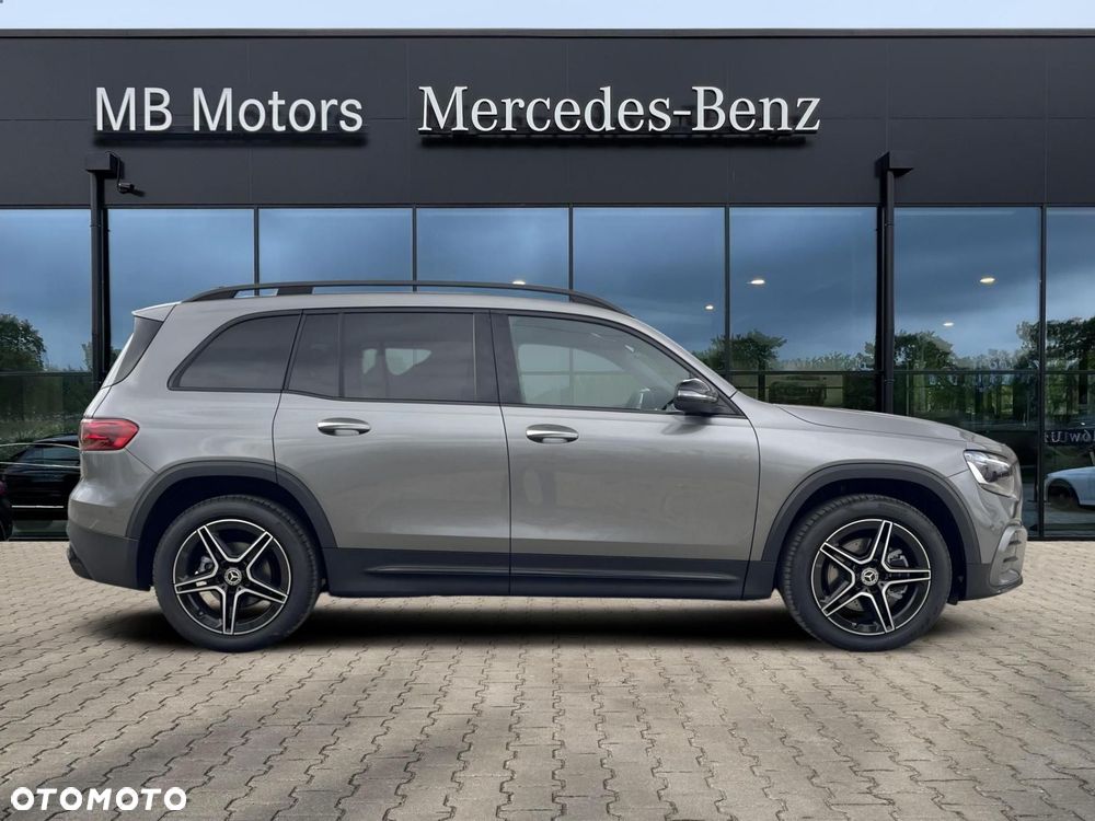 Mercedes-Benz GLB - 5