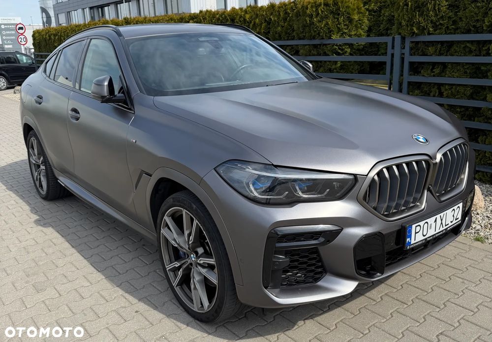 BMW X6 M50i - 1