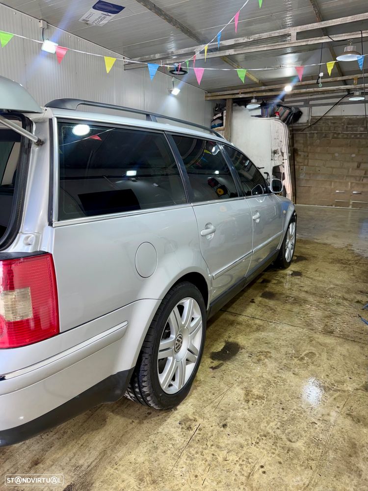 VW Passat Variant 1.9 TDi Confortline 6V - 6