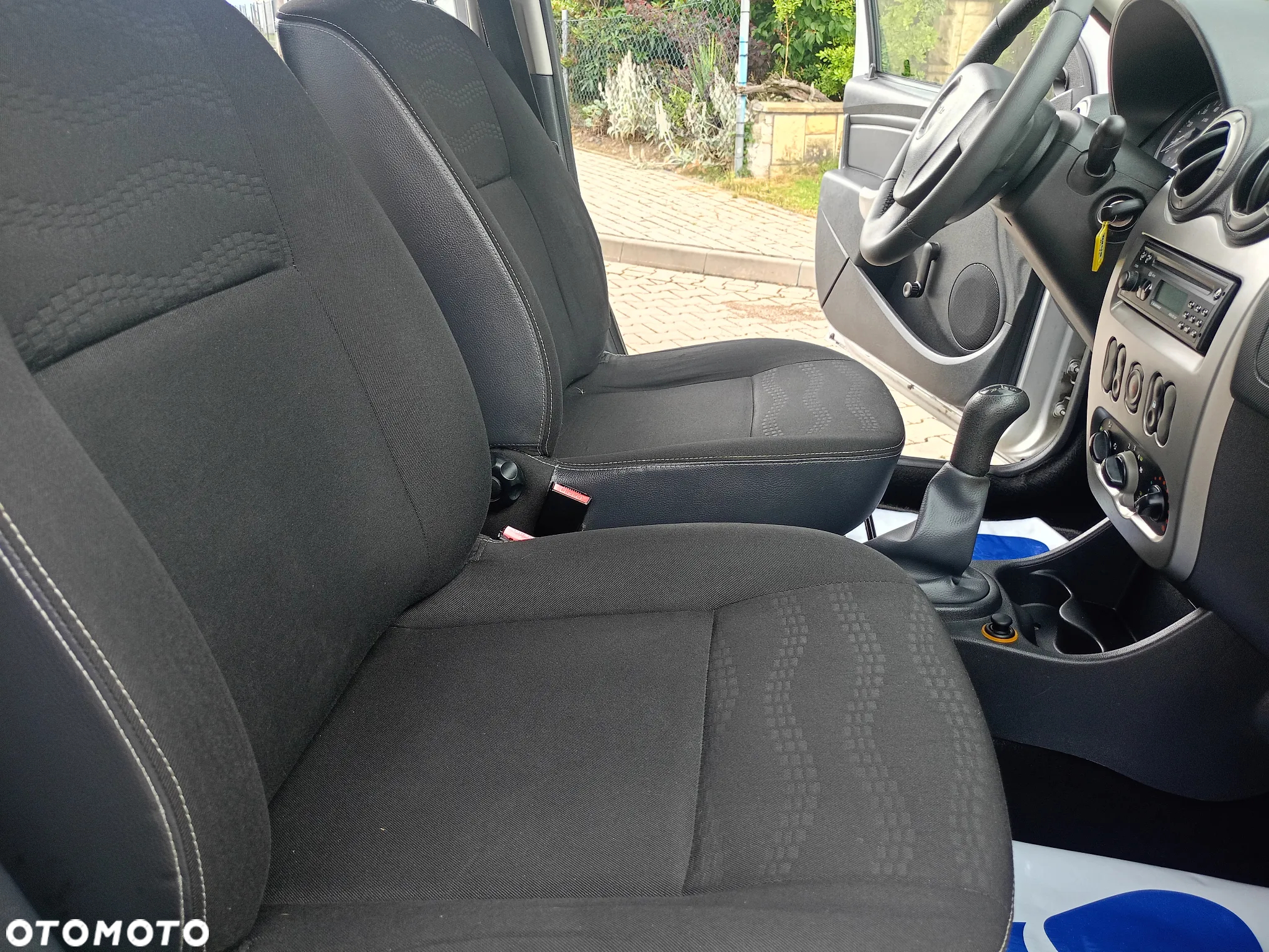 Dacia Sandero Stepway 1.6 - 21