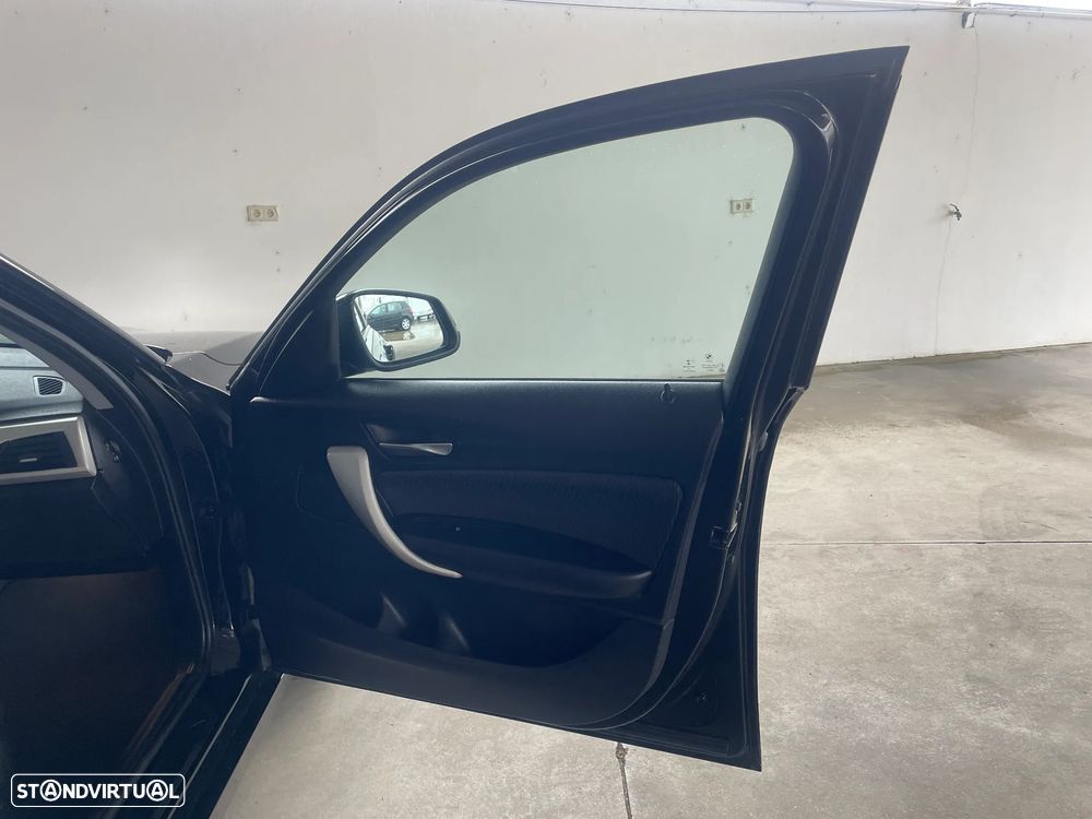 BMW 116 d Aut. Advantage - 21