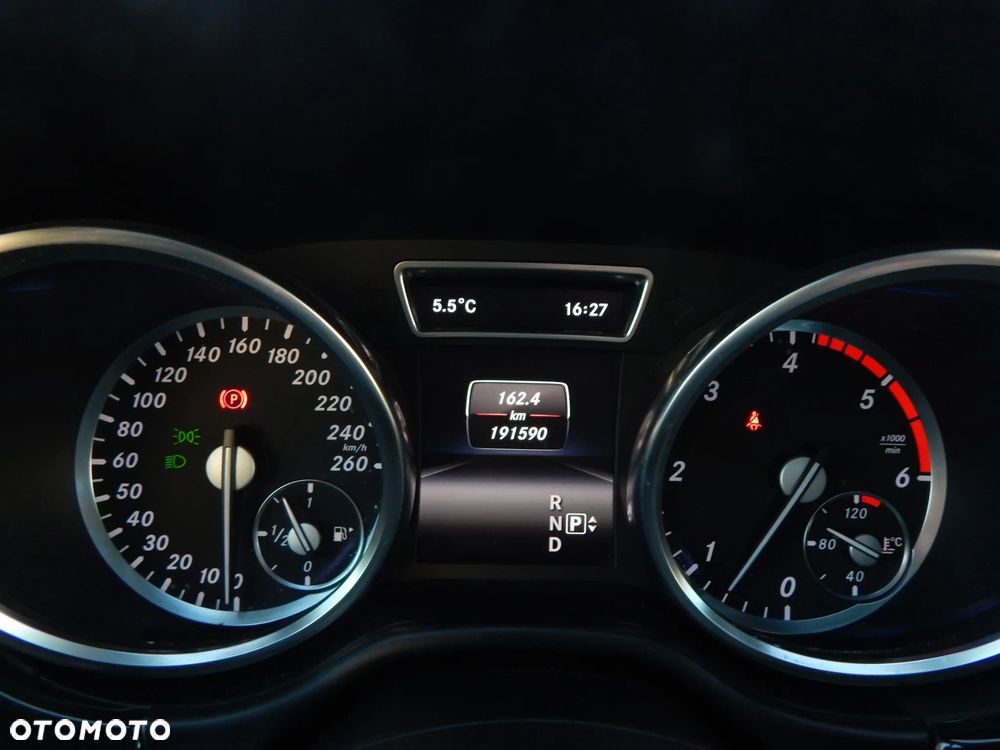 Mercedes-Benz ML 350 BlueTEC 4MATIC 7G-TRONIC - 32