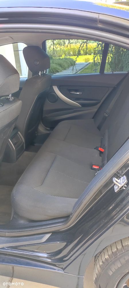 BMW Seria 3 316d - 6