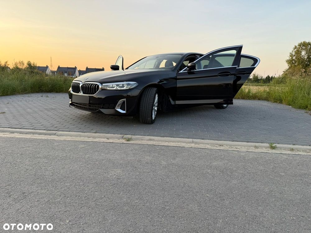 BMW Seria 5 520d xDrive Luxury Line - 15