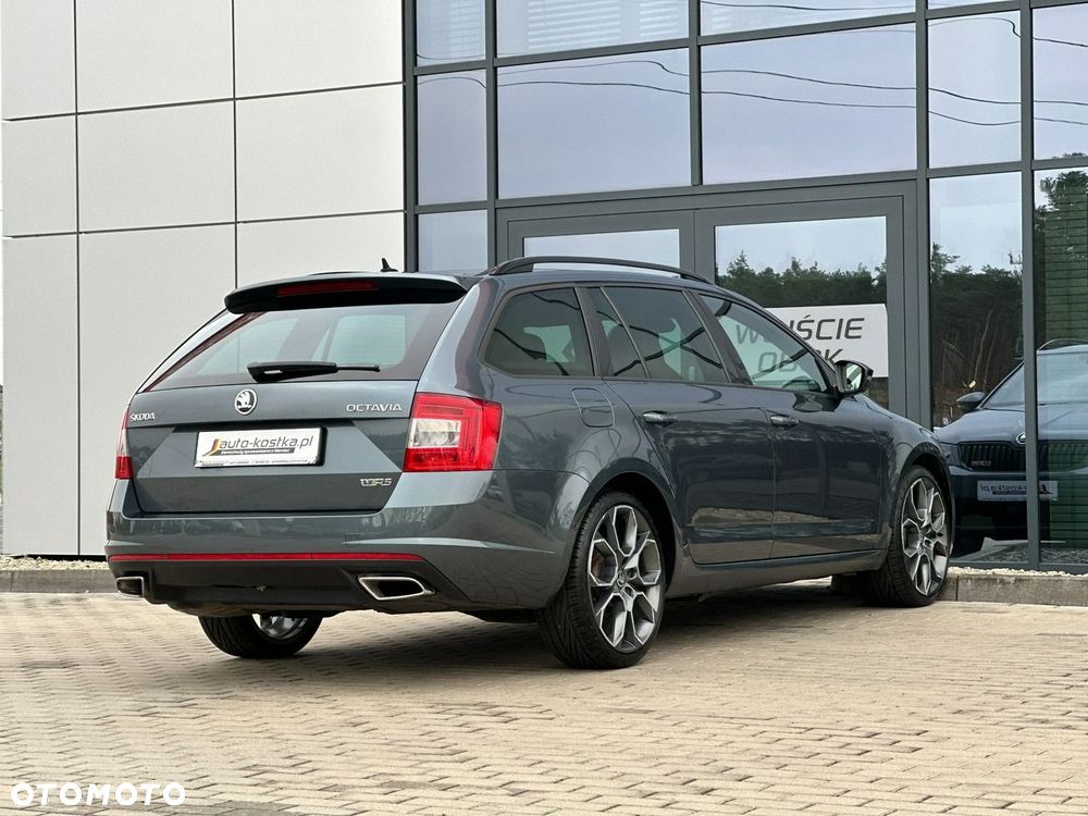 Skoda Octavia 2.0 TDI DSG RS - 8