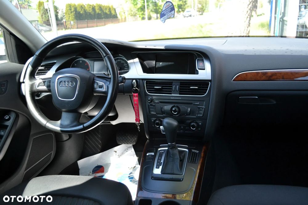Audi A4 Avant - 7