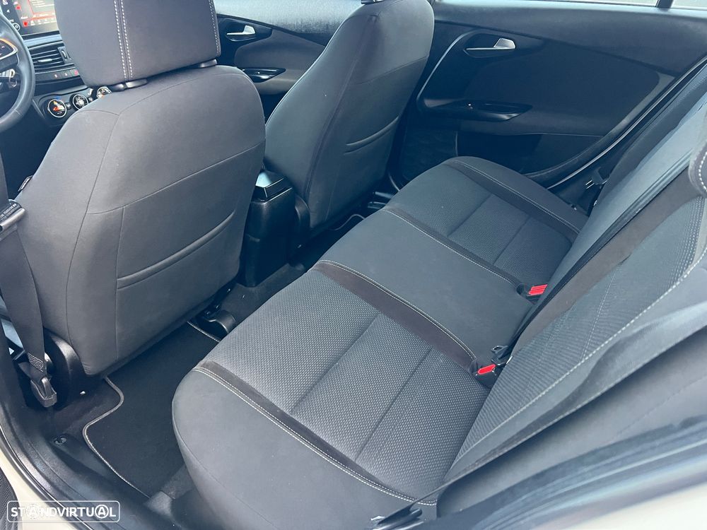 Fiat Tipo 1.3 M-Jet Lounge Tech - 13