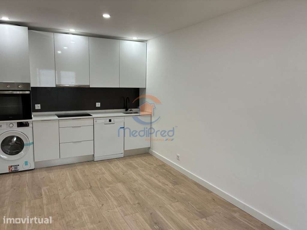 Apartamento T2+1 Totalmente Remodelado | Centro de Odivelas - Grande imagem: 4/18