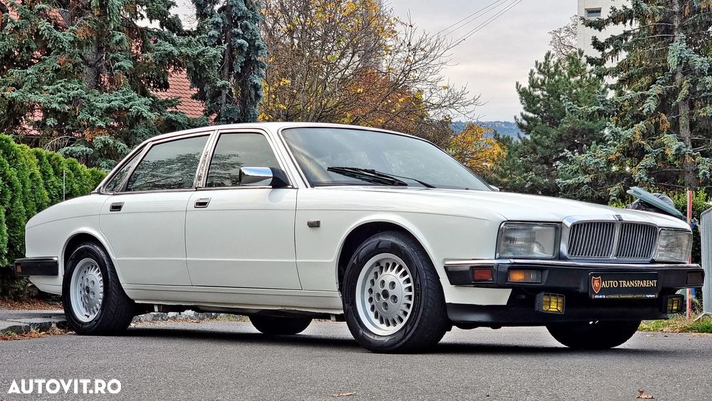 Jaguar XJ - 22