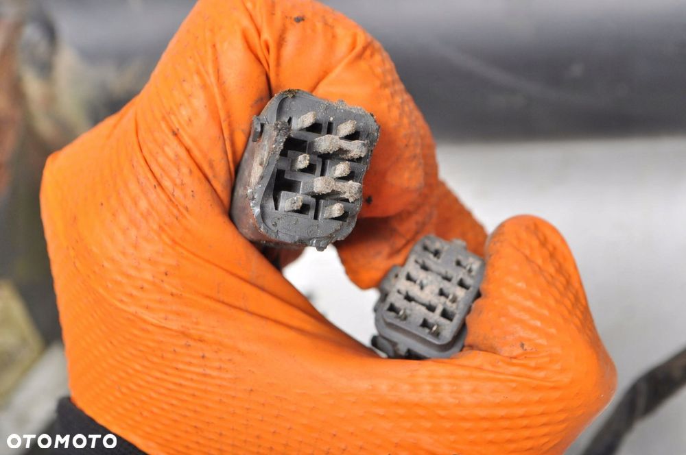 ISUZU D-MAX II HAK HOLOWNICZY 5-8676-0899-0 - 7