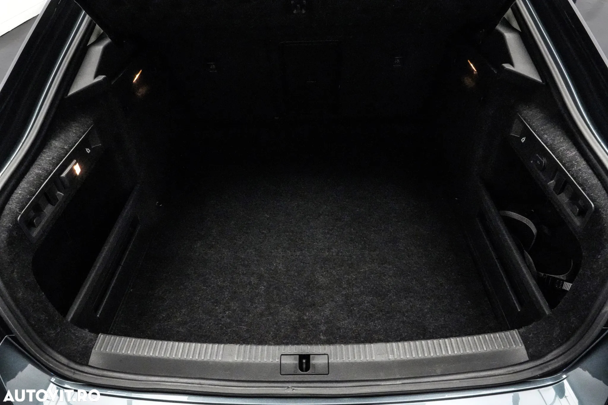 Skoda Superb 2.0 TDI Style - 23