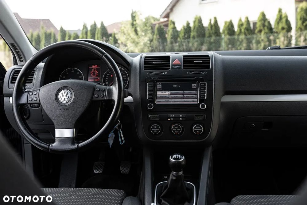 Volkswagen Golf Variant ver-1-4-tsi-individual - 12