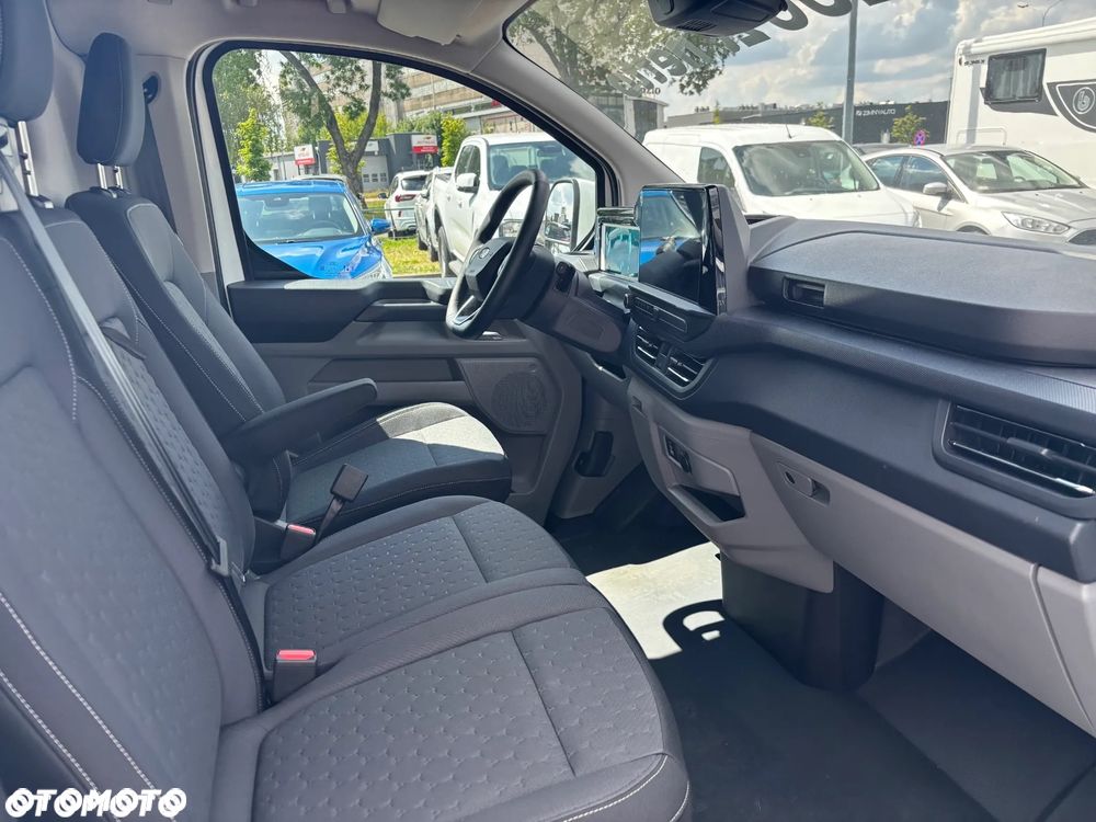 Ford TRANSIT CUSTOM - 6