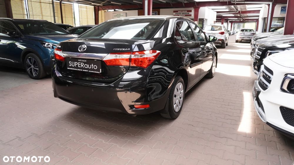 Toyota Corolla 1.6 Active - 18