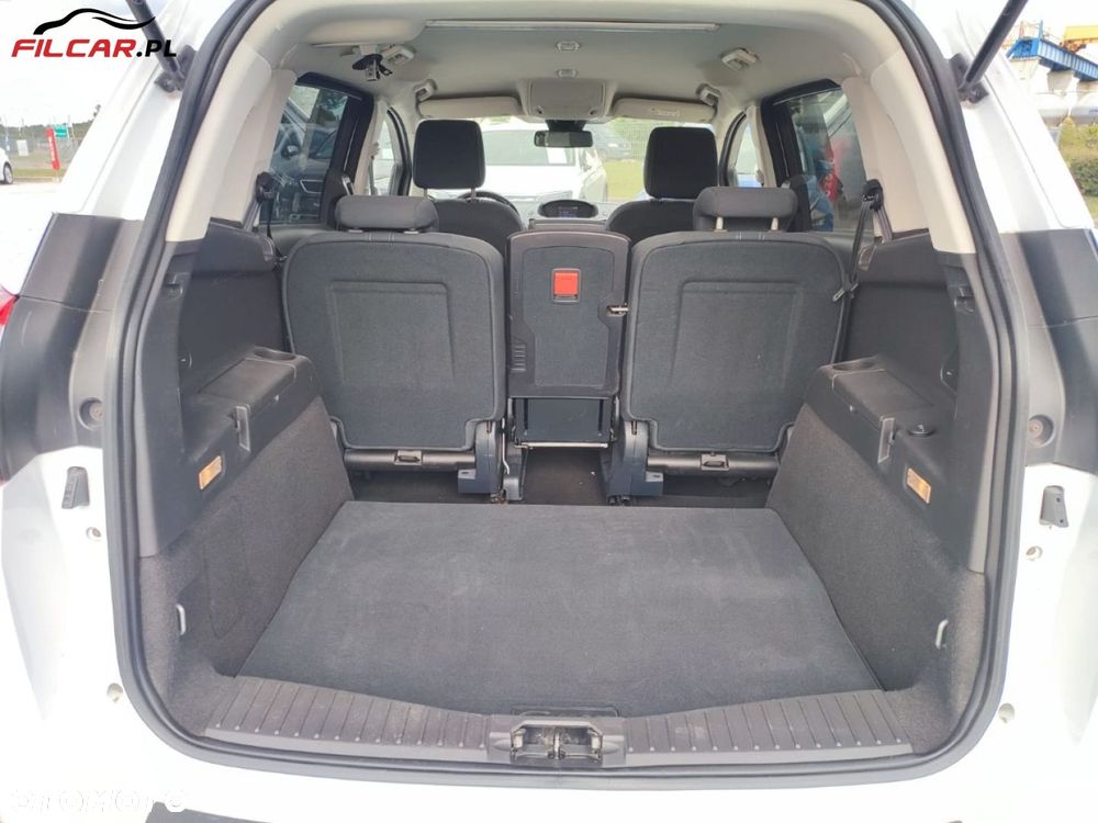 Ford Grand C-MAX - 15