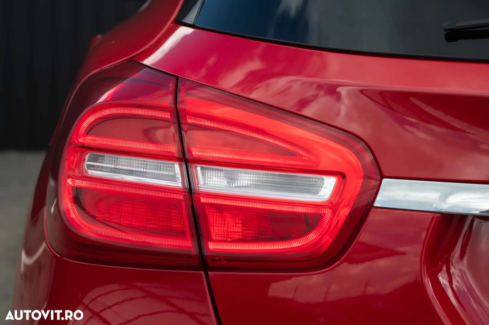 Mercedes-Benz GLA 220 CDI 4MATIC 7G-DCT AMG Line - 11