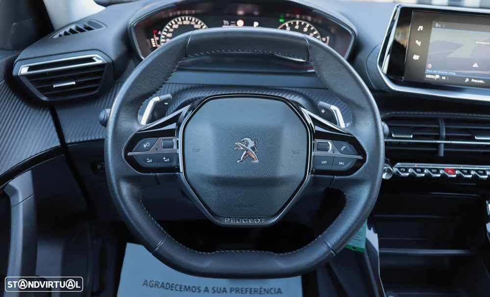 Peugeot 2008 1.2 PureTech Active EAT8 — fotografia 9