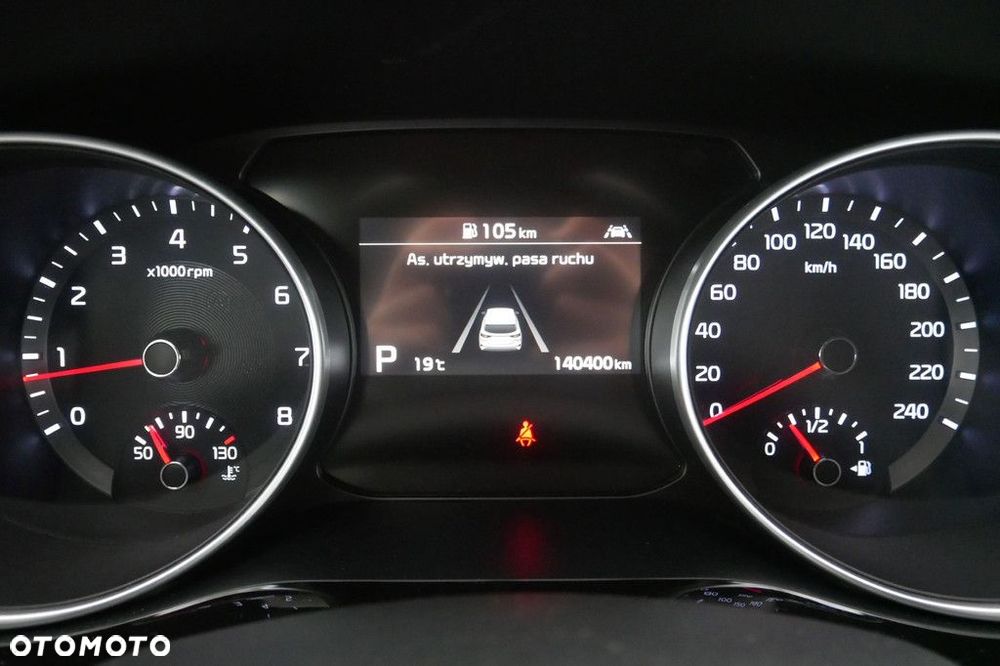 Kia Ceed - 9