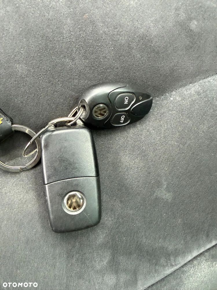 Volkswagen Golf - 31