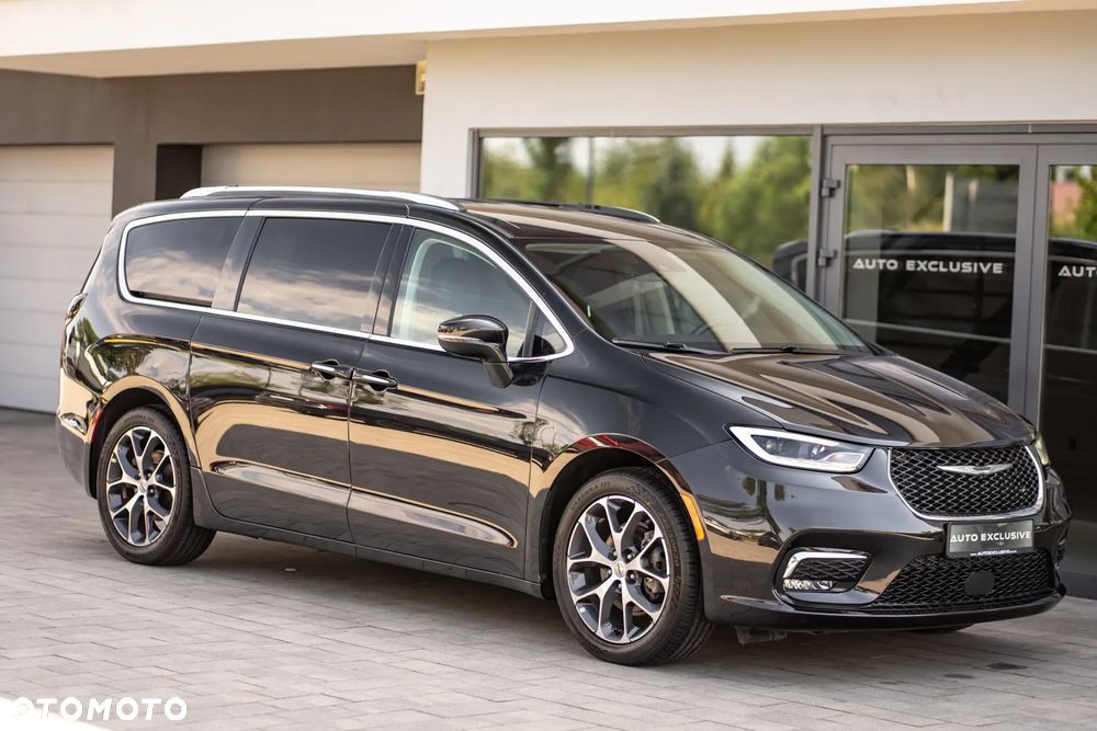 Chrysler Pacifica - 15