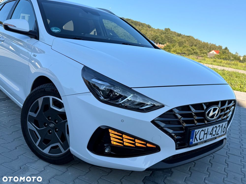 Hyundai i30 1.6 CRDI 48V-Hybrid DCT Prime - 12