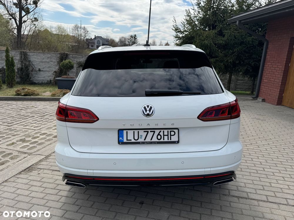 Volkswagen Touareg ver-3-0-v6-tdi-scr-4mot-r--line - 6