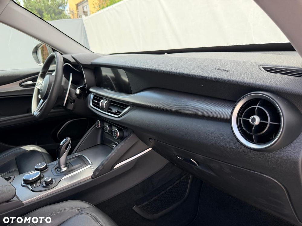 Alfa Romeo Stelvio 2.0 Turbo Estrema Q4 - 26