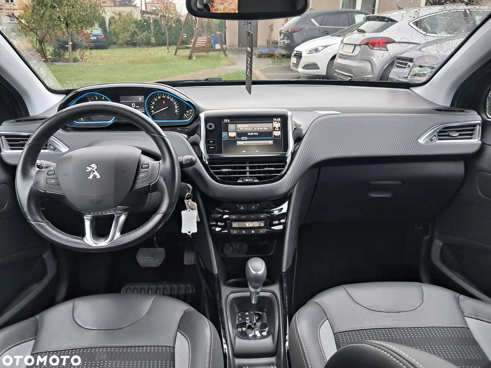 Peugeot 2008 1.2 Pure Tech Allure S&S EAT6 - 9