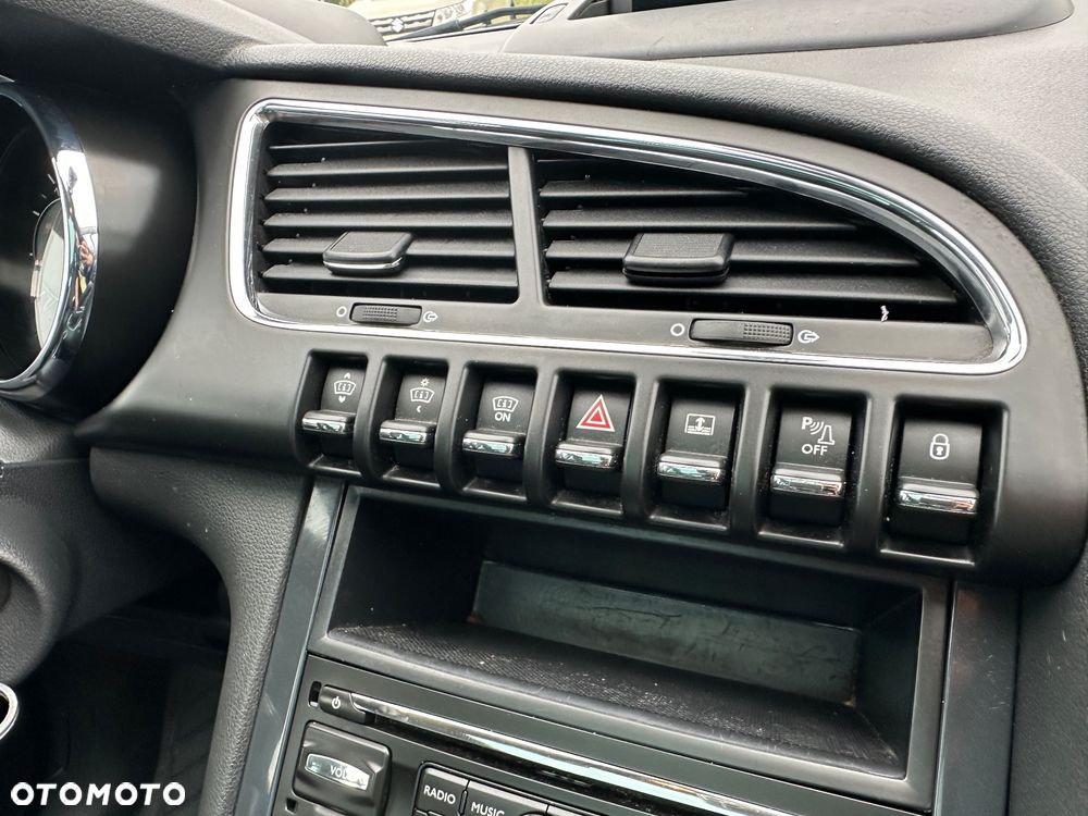 Peugeot 3008 PureTech 130 Stop & Start GPF Allure Pack - 29