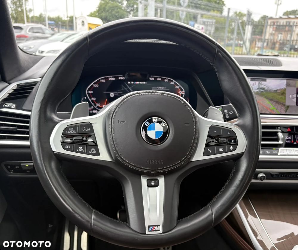 BMW X7 M50i sport - 14