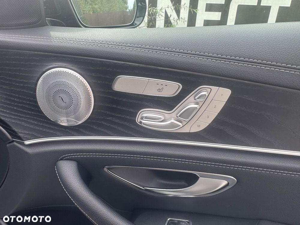 Mercedes-Benz Klasa E 200 9G-TRONIC AMG Line - 28