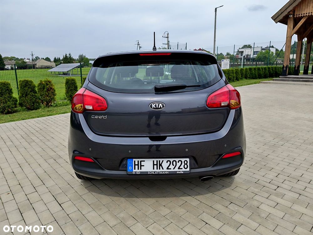 Kia Ceed - 15