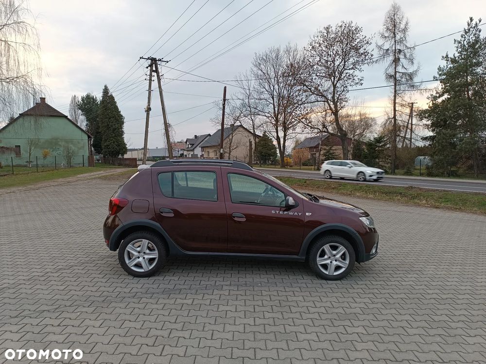 Dacia Sandero Stepway TCe 90 (S&S) Prestige - 8