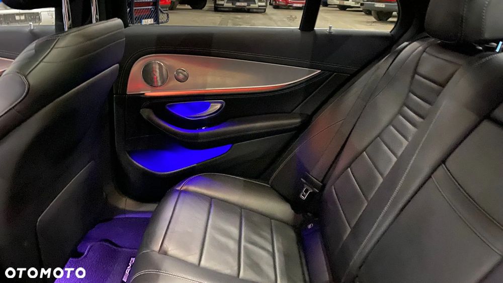 Mercedes-Benz Klasa E 200 d 9G-TRONIC - 13