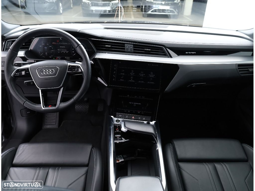Audi e-tron 55 quattro S line - 28