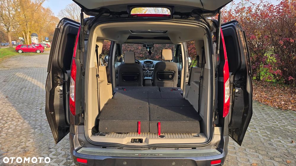 Ford Tourneo Connect Grand ver-gr-1-5-tdci-titanium-powershift - 17